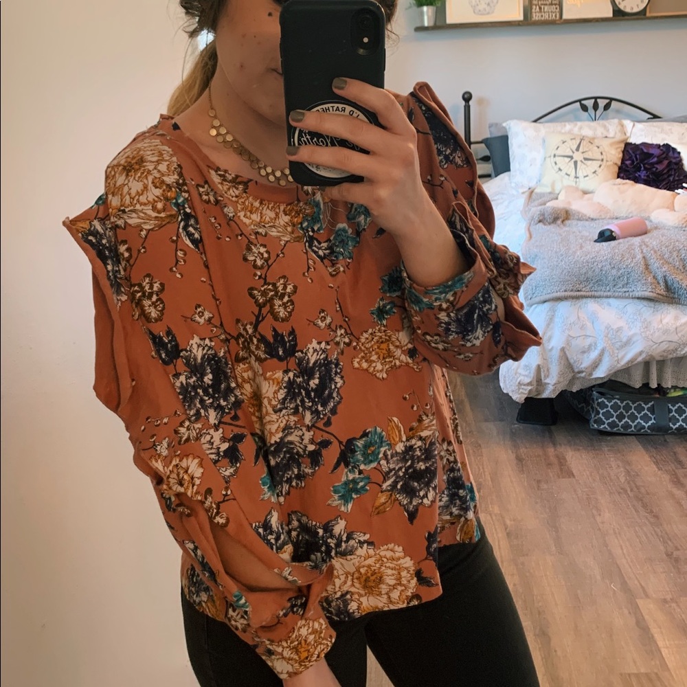 Mystree Long-Sleeve Tee (S)